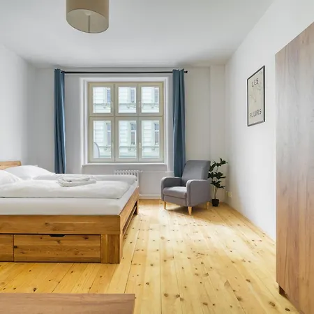 Family Retreat By Rentez *